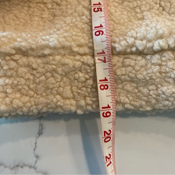 SHEIN Teddy Shearling Jacket Size Medium - Picture 7 of 8